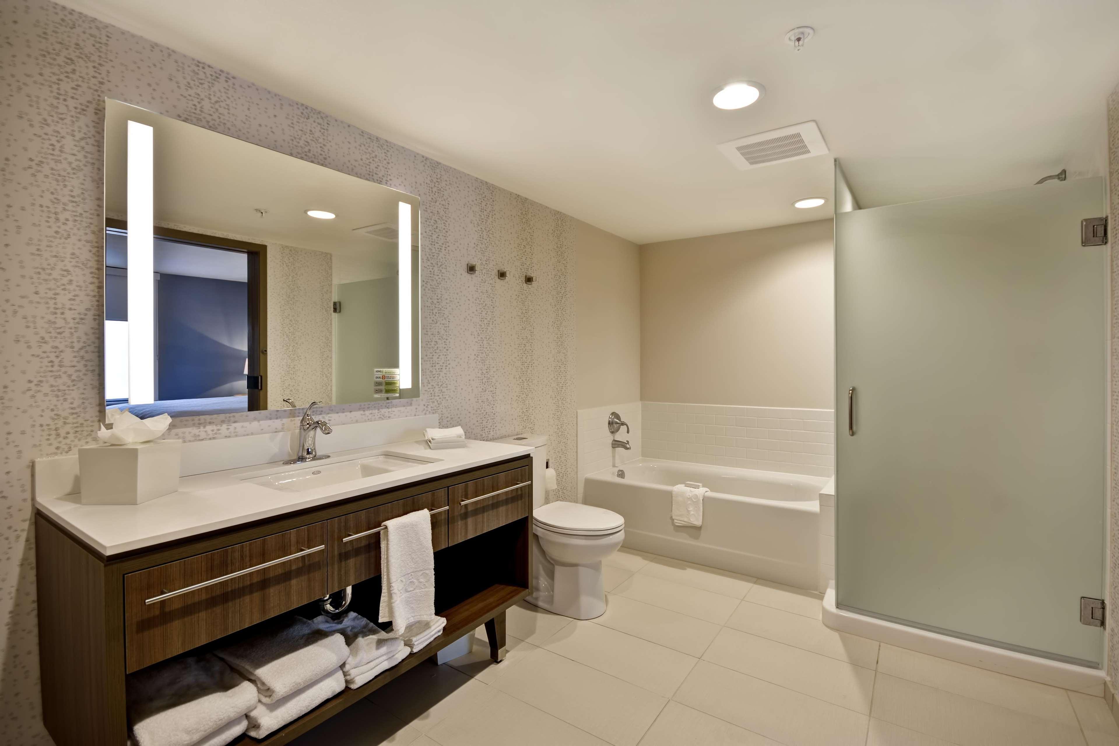 Home2 Suites By Hilton Kansas City Ku Medical Center Εξωτερικό φωτογραφία